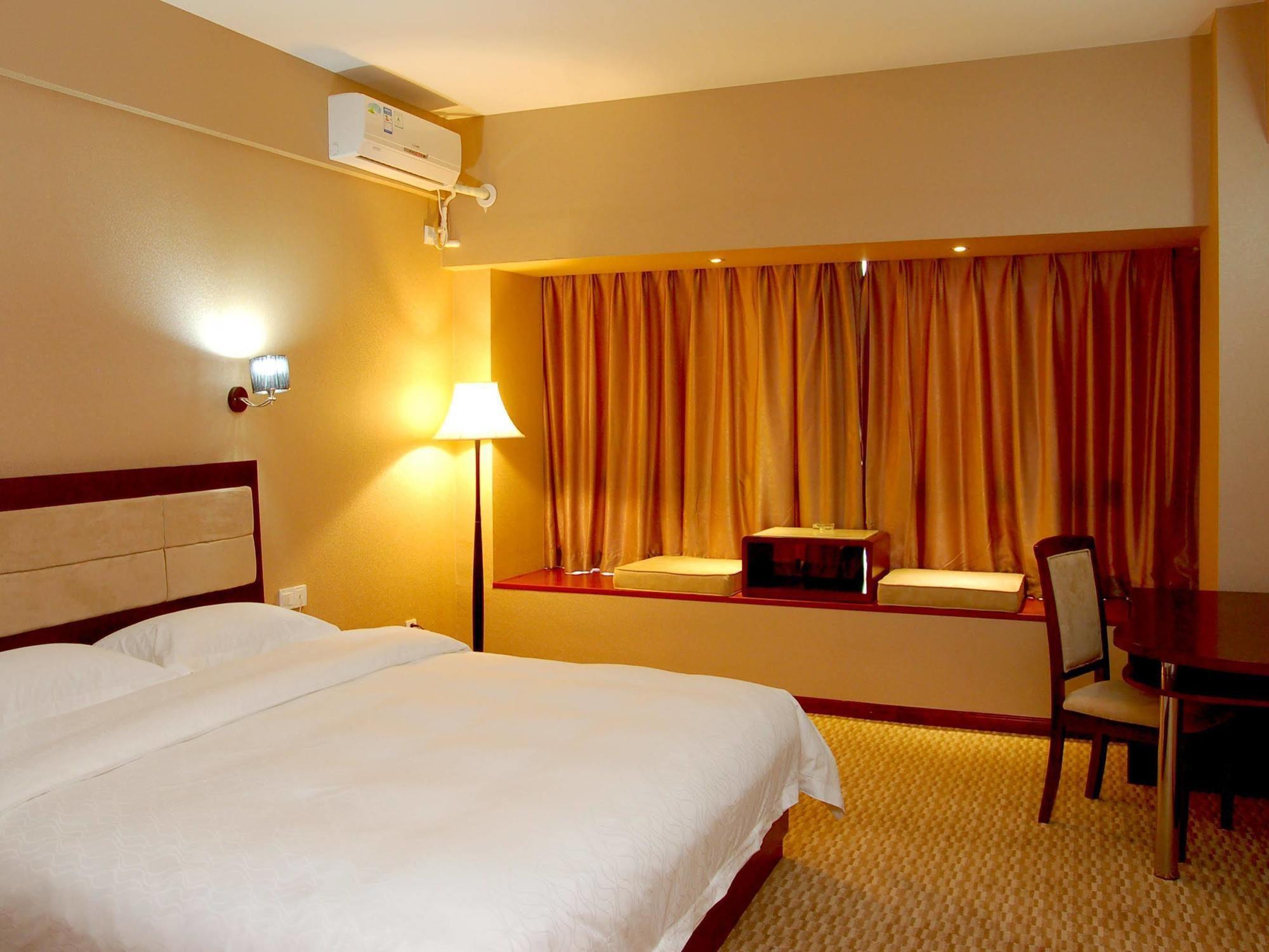 Xiamen Tenhua Hotel Exterior photo